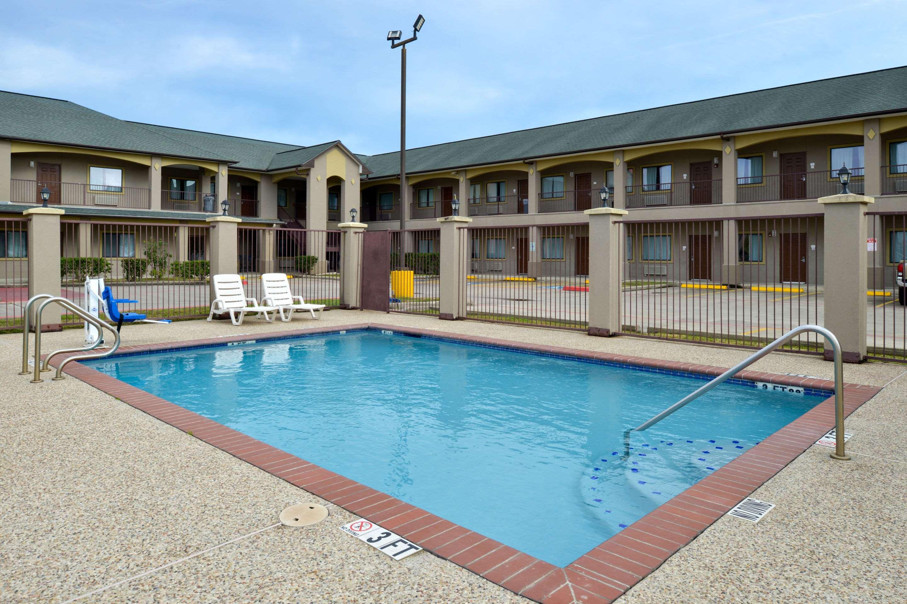 Econo Lodge&Suites Port Arthur Exterior foto